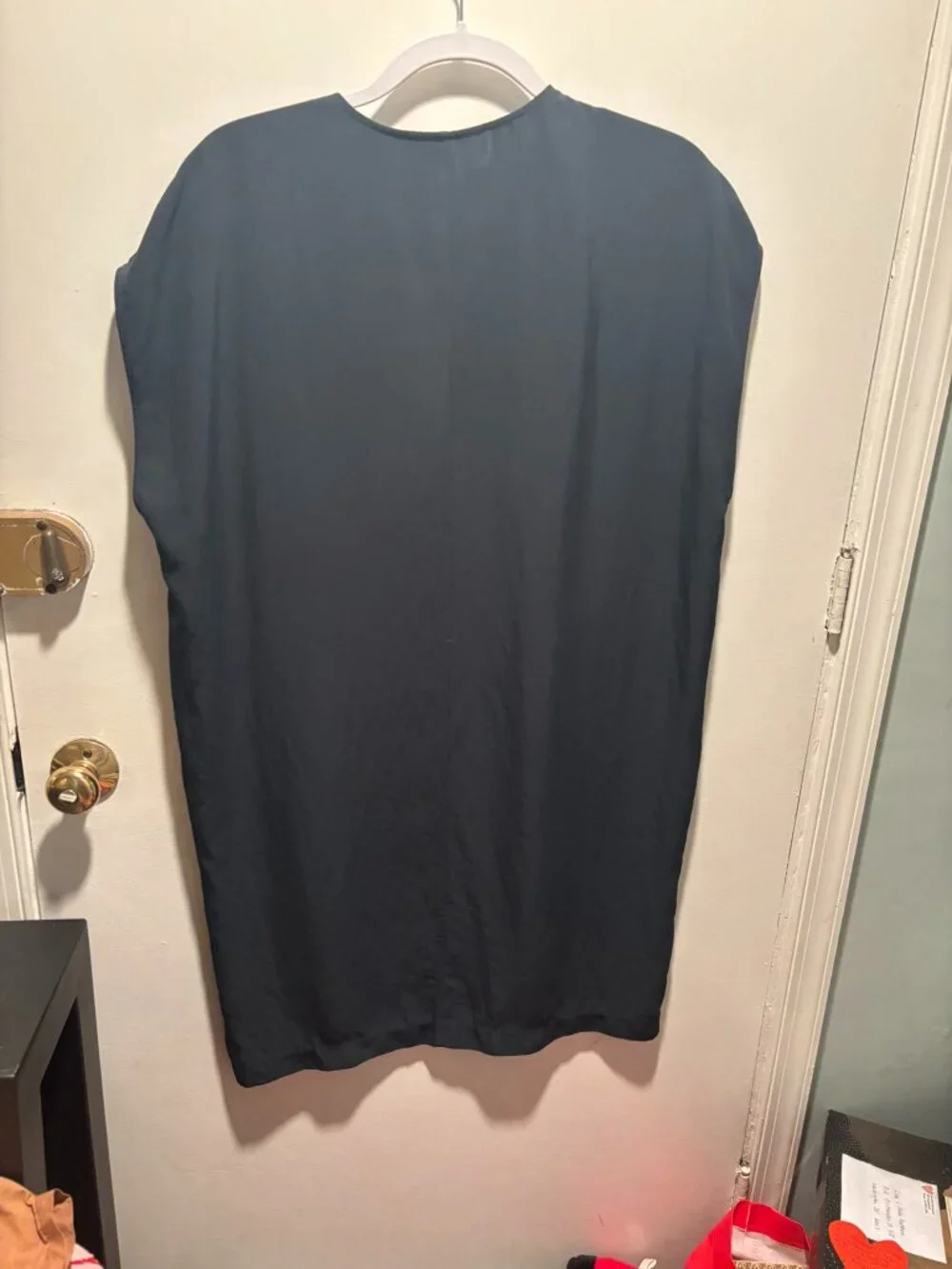 Everlane Women's The Japanese GoWeave V-Neck Cocoon Dress in Green - Picture 4 of 5